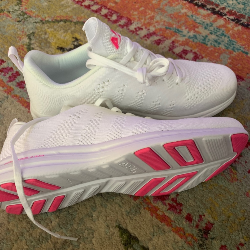APL propelium sz 9.5 brand new
